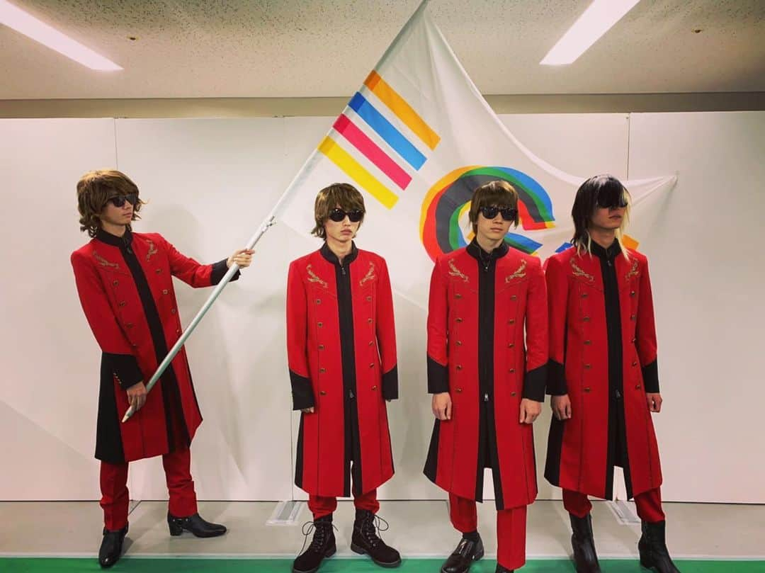 GLAYさんのインスタグラム写真 - (GLAYInstagram)「偽GLAY！@大阪 #GLAY #HOTELGLAY #HAPPYSWING」11月18日 17時12分 - glay0525_official