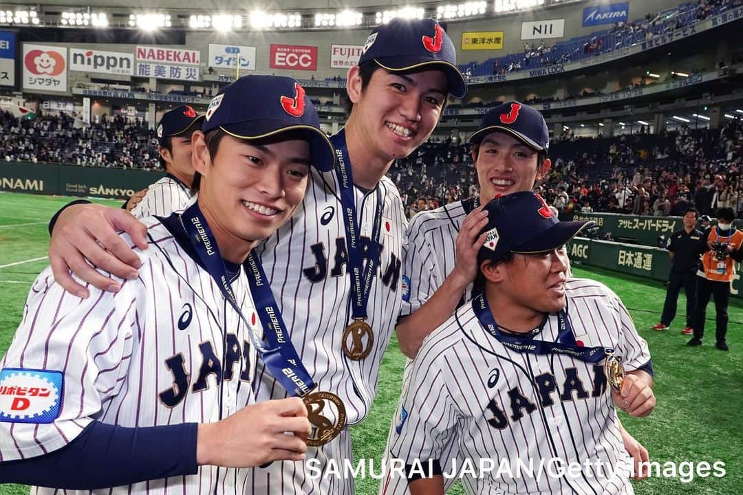 福岡ソフトバンクホークスさんのインスタグラム写真 - (福岡ソフトバンクホークスInstagram)「#samuraijapan #侍ジャパン #wbscpremier12 #wbscプレミア12 #鷹侍 #松田宣浩 #嘉弥真新也 #甲斐拓也 #高橋礼 #周東佑京 #甲斐野央 #softbankhawks #ホークス #奪sh」11月18日 16時26分 - softbankhawks_official