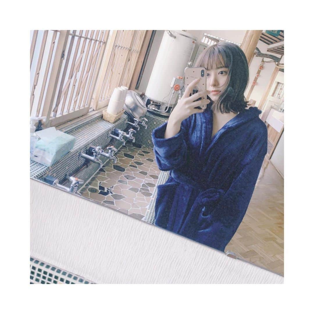 前田美里のインスタグラム：「撮影終わりん。レトロな場所でした。 . #撮影 #レトロ #グラビア #ファインダー越しの私の世界 #film_jp #japanesegirl #followｍe #follow」