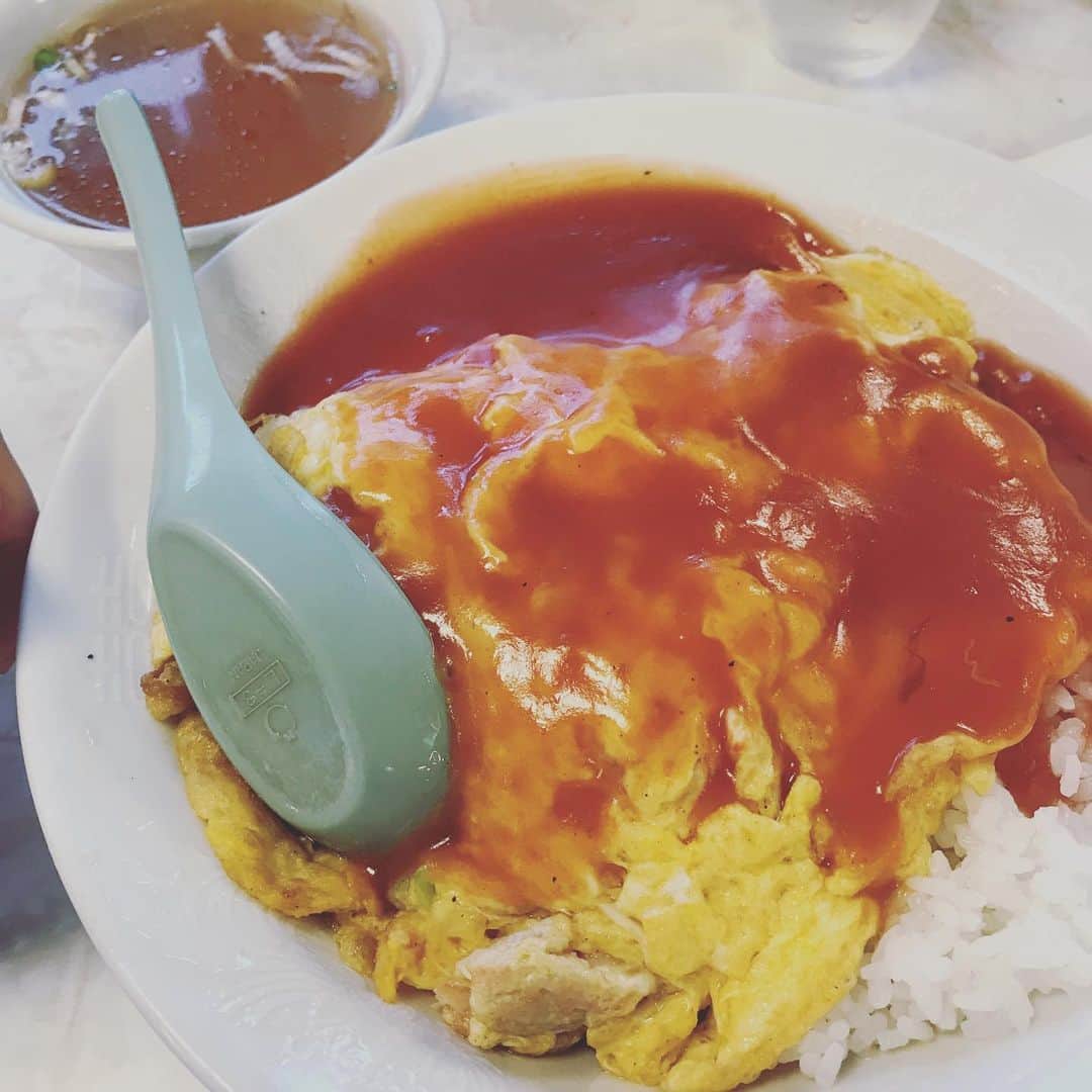 キンタロー。さんのインスタグラム写真 - (キンタロー。Instagram)「この後、胃もたれしました。。 2019. 11. 17 @ lunchtime  #今も胃もたれ #どんだけー #天津飯 #好物」11月18日 16時58分 - kintalo_