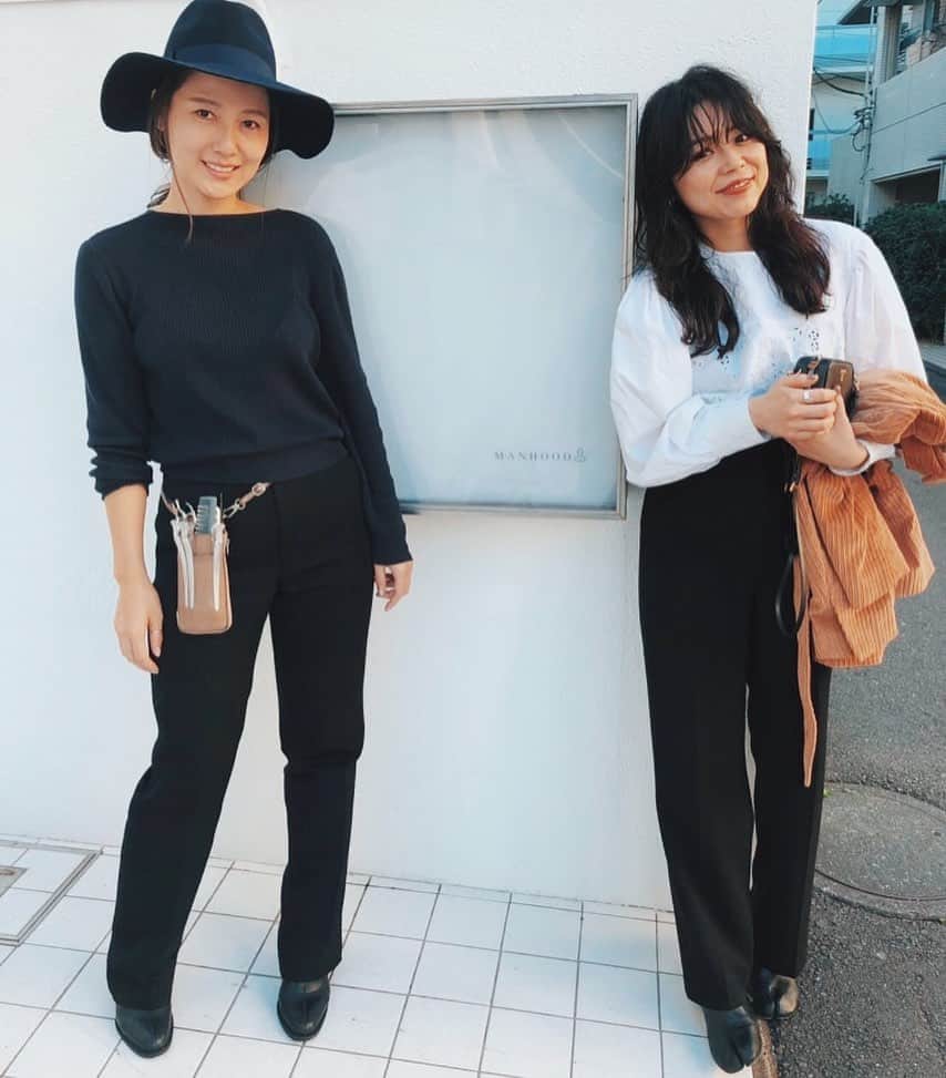 Yu-kiのインスタグラム：「日本帰国の時に絶対やりたいこと会いたい人🖤自分の髪に対しては優柔不断な私にハッキリ後押ししてくれるところがすごくありがたくて、のぞみさんの提案ならなんでもいいっていつも思う。今回の髪もとってもすきです💙また帰ってきたらお願いします🥰#tokyo#japan」