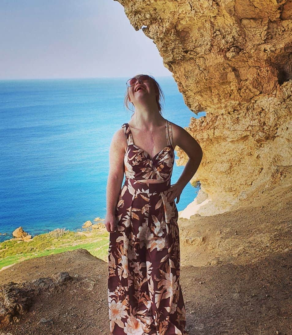 マデリン・スチュアートさんのインスタグラム写真 - (マデリン・スチュアートInstagram)「Another one of those places where I just couldn't decide which one I loved the most. Jumpsuit @sheikeandco #model #modelslife #love #disability #morealikethendifferent #downsyndrome #advocacy #weareone #m#madelinestuart」11月18日 9時33分 - madelinesmodelling_