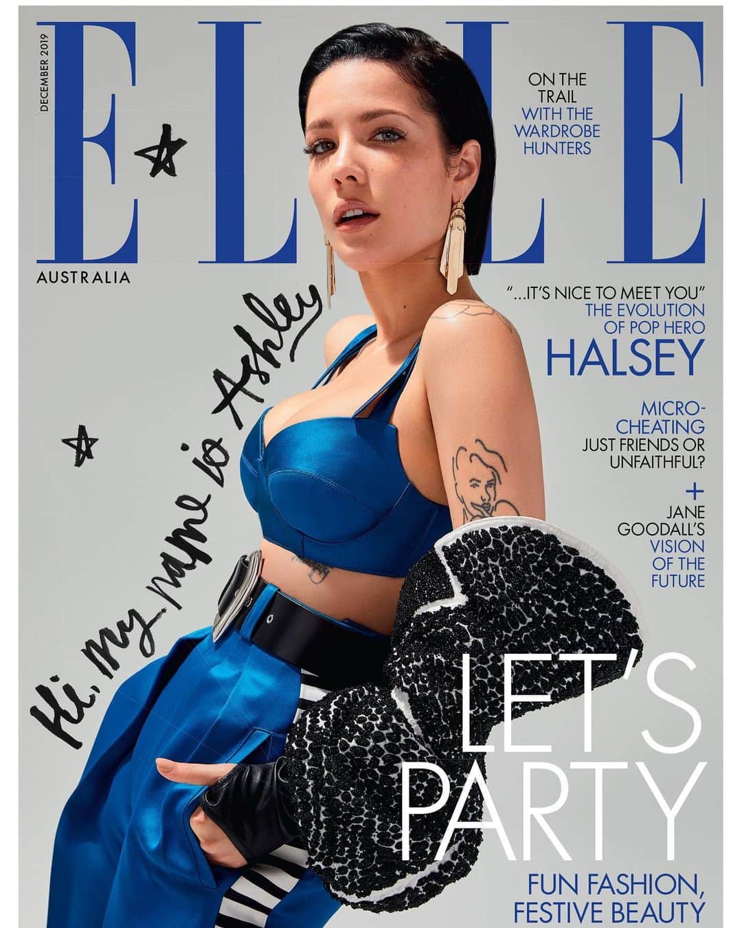 Halseyのインスタグラム：「thank you @elleaus 🖤 shot beautifully by @kaizfeng」