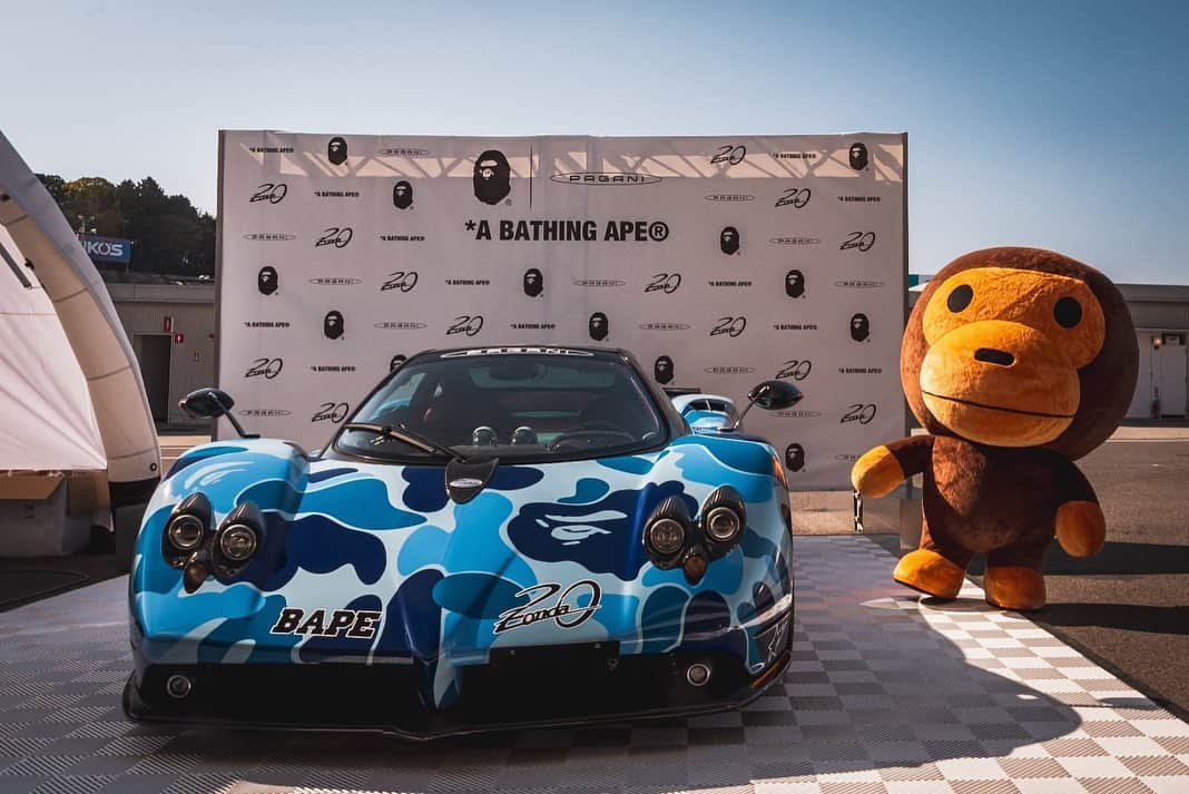 I.T IS INSPIRATIONさんのインスタグラム写真 - (I.T IS INSPIRATIONInstagram)「BAPE®️ x PAGANI - In celebration of the 20th anniversary of Zonda, the vehicle was specially dressed in BAPE®️ signature ABC CAMO to highlight the collaboration. Launch event took place in-store and also at SUZUKA Sound of Engine 2019 with the special appearance of Mr. Horacio Pagani, the founder of Pagani automobile. - #ITHK #ITisInspiration #bape #bapejapan #bapepagani #zonda」11月18日 10時56分 - ithk