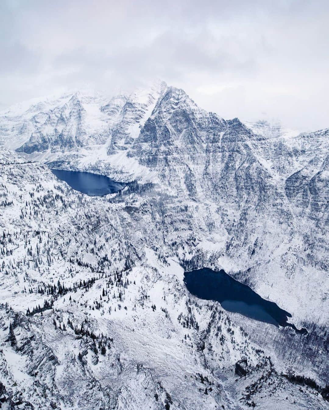 Alex Strohlさんのインスタグラム写真 - (Alex StrohlInstagram)「Happy to be helping @polarpro launch their new Summit Series Filters.. Took them on an early fall field trip in the mountains around home to see what the fuss was all about. Even made a film for them about what it means to be an adventure photographer. Link in profile If you’re curious, I’ve never spent so much time writing and re-writing a film ✌🏻」11月18日 10時58分 - alexstrohl