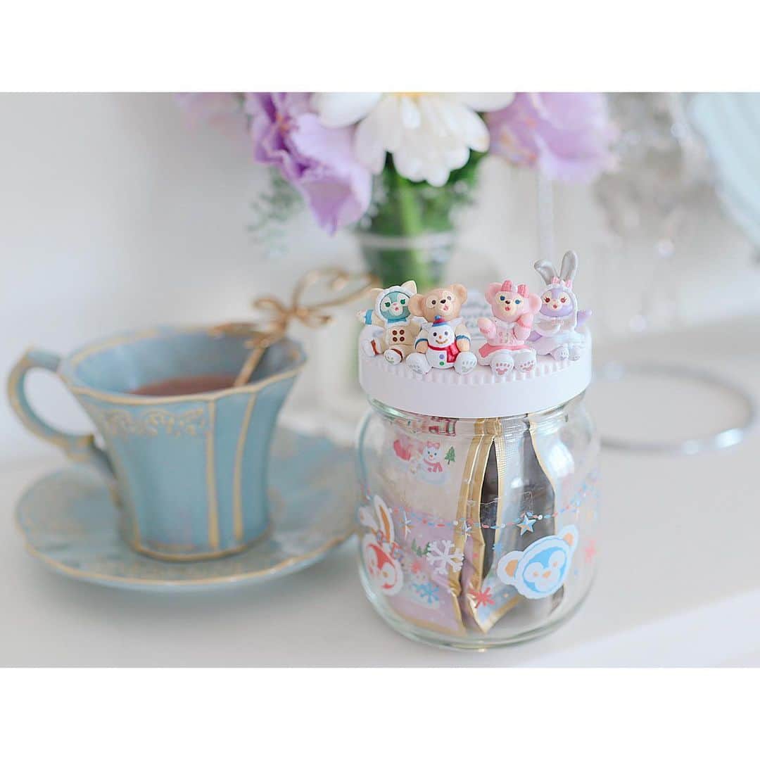 中田絵里奈さんのインスタグラム写真 - (中田絵里奈Instagram)「. 今朝はいただいた可愛いココアを一杯☕️ 冬仕様のダッフィーたちが可愛すぎて♡ . ココアパウダーで作る時ははお湯で少し溶かしてからアーモンドミルクと蜂蜜で作るのがすき🍯 . . #ココア #ディズニーシー #ダッフィーグッズ #ディズニーお土産」11月18日 11時08分 - erinanakata