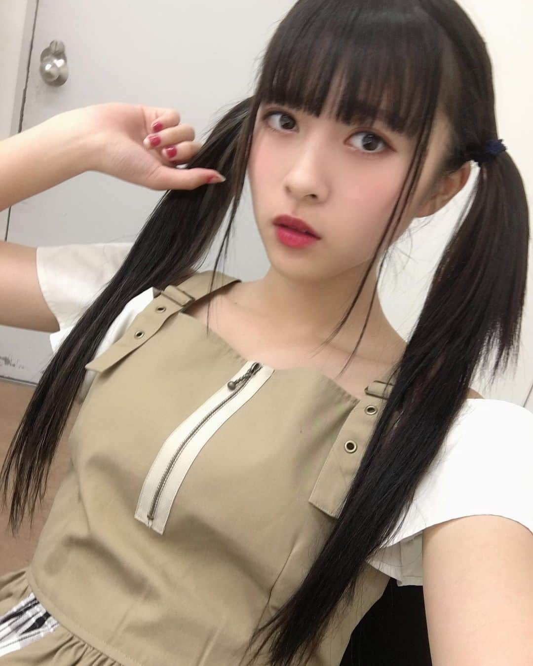 藤井優衣さんのインスタグラム写真 - (藤井優衣Instagram)「ブレてるシリーズ -  #followme #japaneseidol #japanesegirl #idol #kissbee #youtuber #youtube #urakiss #brackhair #twintail #日本的 #黒髪ツインテール #ツインテール #ブレてる #フォローミー」11月18日 12時17分 - fu_0o0