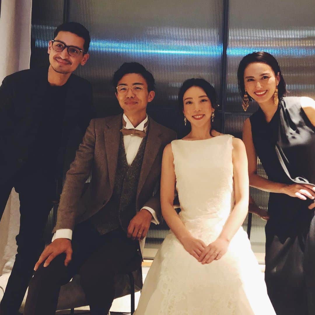尾形沙耶香さんのインスタグラム写真 - (尾形沙耶香Instagram)「#weddingparty 🤵🏻👰🏻 お2人のセンスと個性が光る、それはそれは素敵なパーティーでした。心からおめでとう💐  #幸せのおすそ分けありがとう ❤️」11月18日 12時43分 - sayakaogata