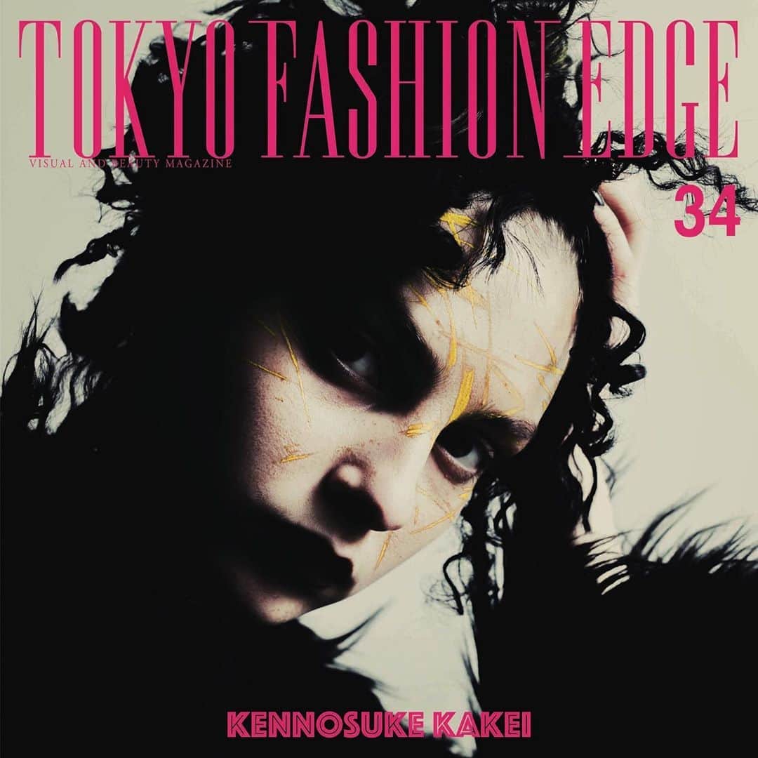 のインスタグラム：「東京ファッションエッジ34号 【Tokyo Fashion Edge vol.34】 筧健之介-amitie- Kennosuke KAKEI. @amitie_0608 <Featured Hair Stylists> Manabu KYOUDA. @kicca_kyouda  Kennosuke KAKEI. @amitie_0608  Shinya MIZUNO. @mizunoshinya  Ryu KYOGOKU. @ryuhairartist  Shogo IDEGUCHI. @shogoideguchi ✨✨✨ #manabukyouda #kennosukekakei #shinnyamizuno #ryukyougoku #shogoideguchi  #東京ファッションエッジ#tokyofashionedge #プロフェッショナル東京 #professionaltokyo #SalonRyu  #creaitivehair #creative #creativehairstyles #hair #hairstyle #haircolor #美容師 #hairstylist #hairstylistjapan  #modernsalon #colorsync #hairgoals #hairarrange #hairtransformation #hairinspo #hairofinstagram #美容学生と繋がりたい  #fashion #fashionista #behindthechair」
