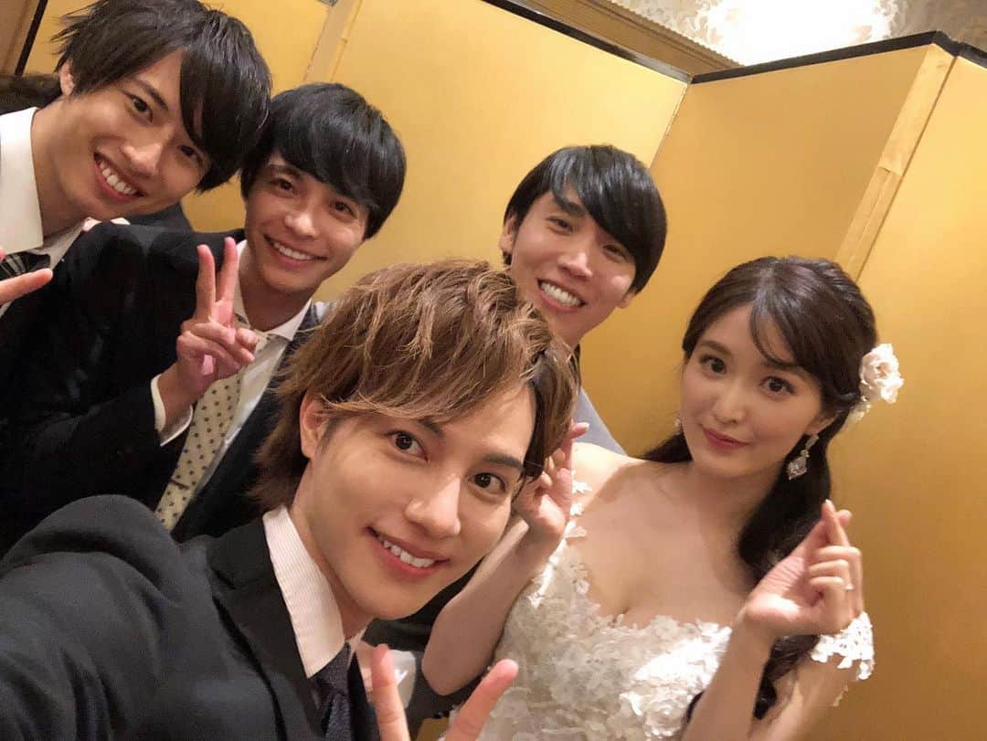 森光さんのインスタグラム写真 - (森光Instagram)「大好きな形成外科医の先輩とあいのり大先輩の葉加瀬マイさんの結婚式でした✨お幸せになって下さい✨Dr.つげつげとDr.まさまさとお祝いしました🎊そのまま僕はオーストラリアへ✈️🇦🇺」11月18日 13時10分 - traveler55morimori