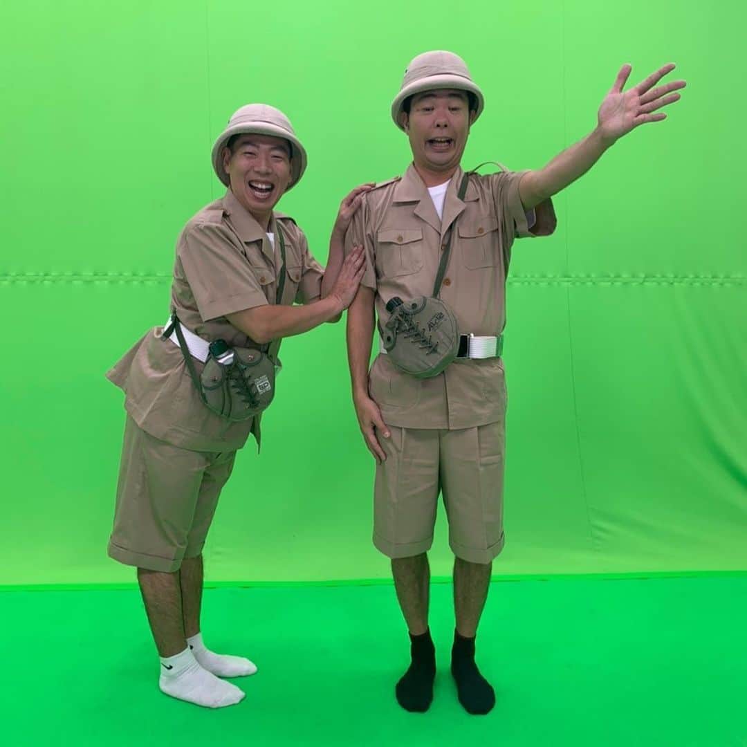 西川晃啓のインスタグラム：「気絶キャンペーン  ニッスイさんのアルゼンチン赤エビのキャンペーンで気絶  #あるある探検隊#レギュラー#気絶#気絶の日々#ギャグ#ニッスイ#アルゼンチン赤エビ#冷凍食品#キャンペーン#アルアルアルゼンチン赤エビ #全国#スーパー」