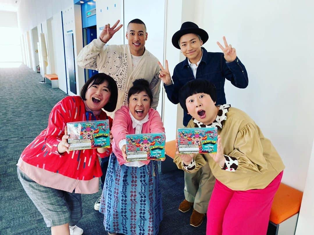 小森隼さんのインスタグラム写真 - (小森隼Instagram)「ヒルナンデス！ご覧頂けましたか？ メンさんと2人で生出演させて頂きました✨ やっとスタジオで本物の うメンディー聞けました🤣笑 本番終わりに 森三中さんとお写真撮らせて頂きました✨ ありがとうございます🙌」11月18日 14時22分 - hayatokomori_official