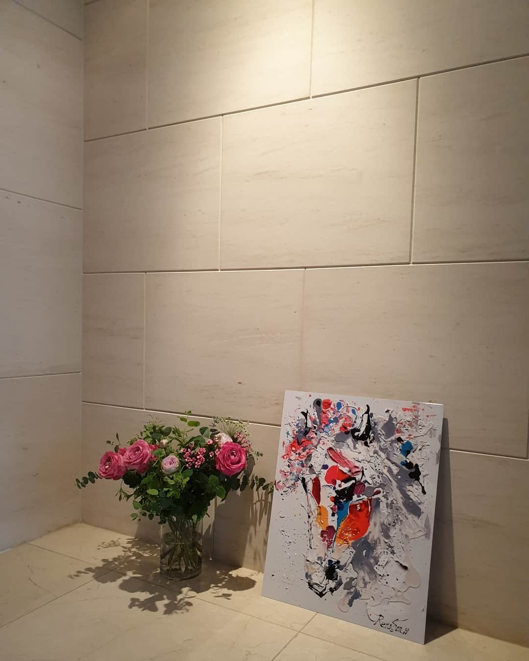 チョン・シアさんのインスタグラム写真 - (チョン・シアInstagram)「안녕! 우리집에 온걸 환영해~ 🐎🌺 🏠 . Renason x Hongseohee Co.LTD」11月18日 15時06分 - jung.sia
