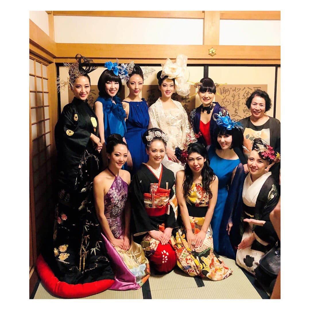 植田早紀さんのインスタグラム写真 - (植田早紀Instagram)「鎌倉円覚寺内にある如意庵にてデザイナー小林栄子先生の美・JAPONのショー『月と風』で先生の素敵なお衣装を着させて頂きました。歴史ある厳かなお寺の雰囲気の中でのショーは観に来てくださったお客様から感動したとの嬉しいお声を沢山頂きました。このような貴重な体験をさせて頂くことが出来、また素敵なご縁を頂き感謝です。 #鎌倉円覚寺 #如意庵 #美japon #美eiko #sakiueda」11月18日 15時16分 - sakipersil