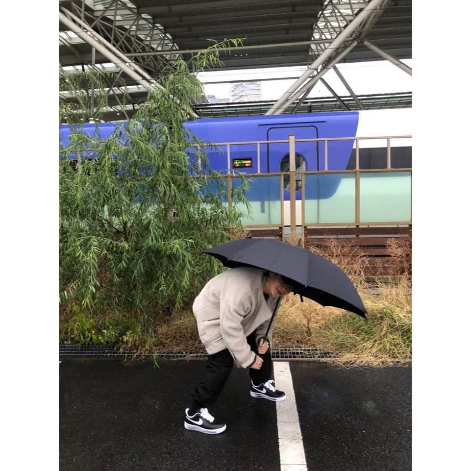 クォン・ヨンドンさんのインスタグラム写真 - (クォン・ヨンドンInstagram)「Para-noise🌼  #Gdragon #Nike #paranoise #AF1 #peaceminusone #그냥해」11月18日 15時31分 - _______youngmoney