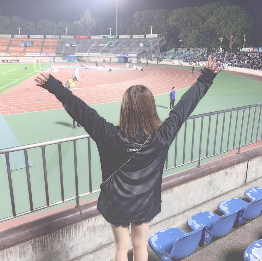 蒼井ちあきのインスタグラム：「勝ったぁぁぁぁぁぁあ！ 🙌🏻0-3🤤🖤 #ガンバ大阪#ガンバサポ#Jリーグ #gambaosaka#jleague#gambaism #湘南戦#勝利#湘南ベルマーレ#j1 #BMWスタジアム#dazn#away」