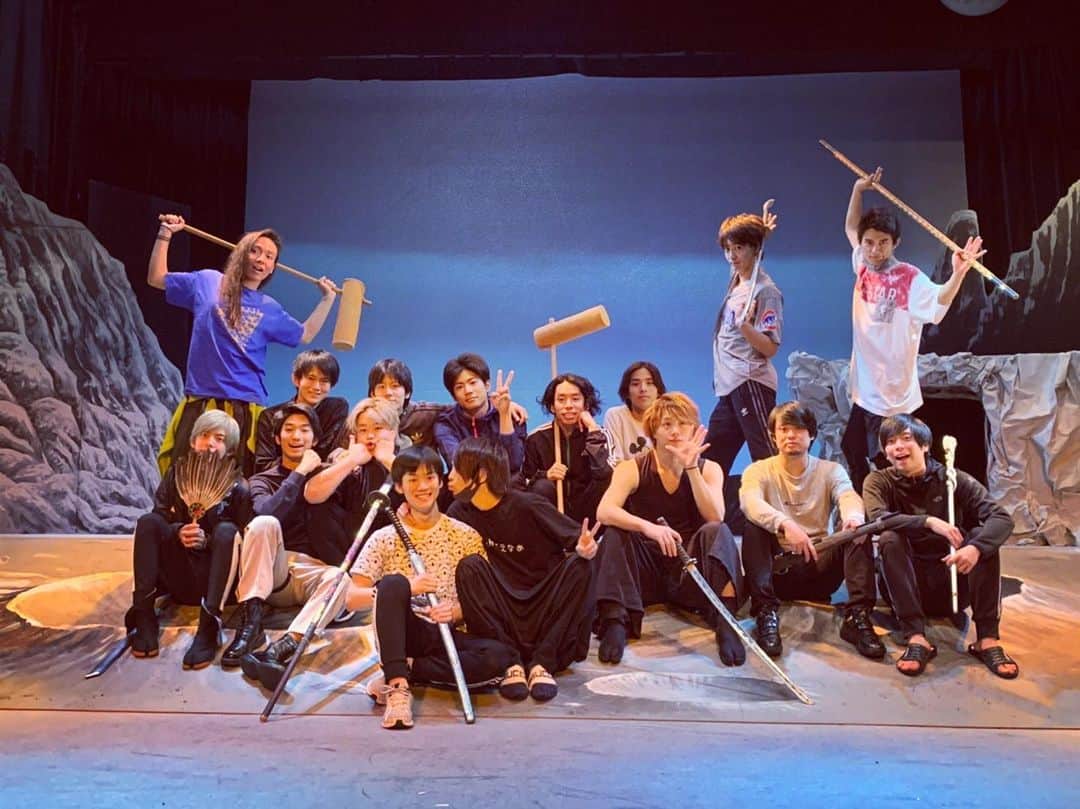 竹下健人さんのインスタグラム写真 - (竹下健人Instagram)「カーニバル！×13﻿ 東京公演終了しました。﻿ ﻿ ご来場ありがとうございました！﻿ ﻿ とはいえ﻿ まだまだ祭りは始まったばかり。﻿ ﻿ 大阪公演にも﻿ この熱に負けない気持ちで臨みます。﻿ ﻿ 劇場でお待ちしてます！﻿ ﻿ #カーニバル13﻿ #舞台﻿ #演劇﻿ #劇団Patch﻿ #シアターサンモール ﻿」11月3日 23時29分 - tkst_knt