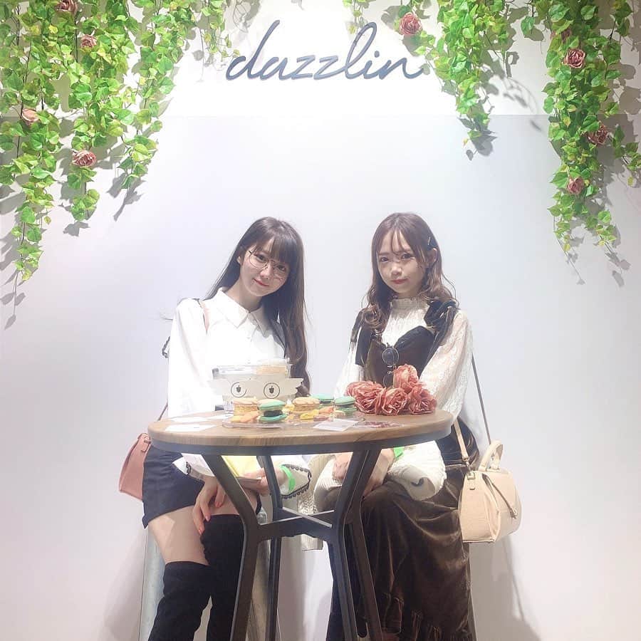 のインスタグラム：「MARK STYLERさんの展示会👗🌸 ㅤㅤㅤㅤㅤㅤㅤ  ㅤㅤㅤㅤㅤㅤㅤㅤㅤㅤㅤㅤㅤㅤㅤㅤㅤㅤㅤㅤㅤㅤㅤㅤ  ㅤㅤㅤㅤㅤㅤㅤㅤㅤㅤㅤㅤㅤ ️ㅤㅤㅤㅤㅤㅤㅤ  春服とってもかわいかったなあ…💭 ㅤㅤㅤㅤㅤㅤㅤ  ㅤㅤㅤㅤㅤㅤㅤㅤㅤㅤㅤㅤㅤㅤㅤㅤㅤㅤㅤㅤㅤㅤㅤㅤ  ㅤㅤㅤㅤㅤㅤㅤㅤㅤㅤㅤㅤㅤ ️ㅤㅤㅤㅤㅤㅤㅤ  @dazzlin_official さんと @mercuryduo_com さんで お洋服注文したよ…🥰 ㅤㅤㅤㅤㅤㅤㅤ  ㅤㅤㅤㅤㅤㅤㅤㅤㅤㅤㅤㅤㅤㅤㅤㅤㅤㅤㅤㅤㅤㅤㅤㅤ  ㅤㅤㅤㅤㅤㅤㅤㅤㅤㅤㅤㅤㅤ ️ㅤㅤㅤㅤㅤㅤㅤ  着るのたのしみーーー（＾ω＾） ㅤㅤㅤㅤㅤㅤㅤ  ㅤㅤㅤㅤㅤㅤㅤㅤㅤㅤㅤㅤㅤㅤㅤㅤㅤㅤㅤㅤㅤㅤㅤㅤ  ㅤㅤㅤㅤㅤㅤㅤㅤㅤㅤㅤㅤㅤ ️ㅤㅤㅤㅤㅤㅤㅤ  みりさんとまたお揃い🙌🏻💞ㅤㅤㅤㅤㅤㅤㅤ  ㅤㅤㅤㅤㅤㅤㅤㅤㅤㅤㅤㅤㅤㅤㅤㅤㅤㅤㅤㅤㅤㅤㅤㅤ  ㅤㅤㅤㅤㅤㅤㅤㅤㅤㅤㅤㅤㅤ ️ㅤㅤㅤㅤㅤㅤㅤ  #dazzlin #mercuryduo #markstyler #マークスタイラー」