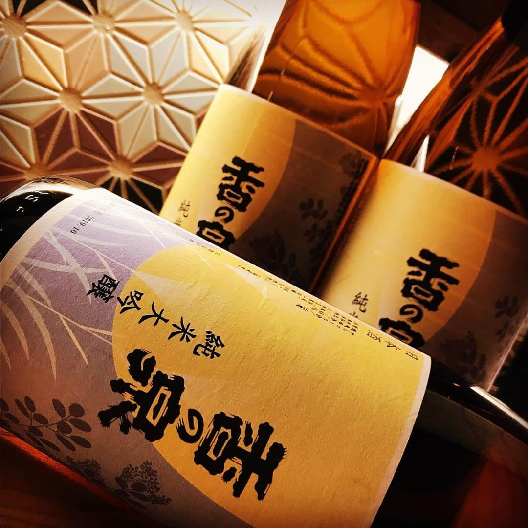 trick umekitaさんのインスタグラム写真 - (trick umekitaInstagram)「今日も一日楽しみます、鶏っく梅北店です🎶 日本酒の秋ラベル「香の泉」 秋の終わりの哀愁漂うラベルにリニューアル！ #梅田個室 #梅田グルメ #梅田ディナー #梅田ごはん #乾杯 #大阪グルメ #梅田飲み #神泡 #instafood #instagood #instalike #likeforlikes #l4l #l4like #いいね返し #いいね返しは絶対 #fff #ffl #パネチキン #チーズ」11月3日 23時37分 - umekita83