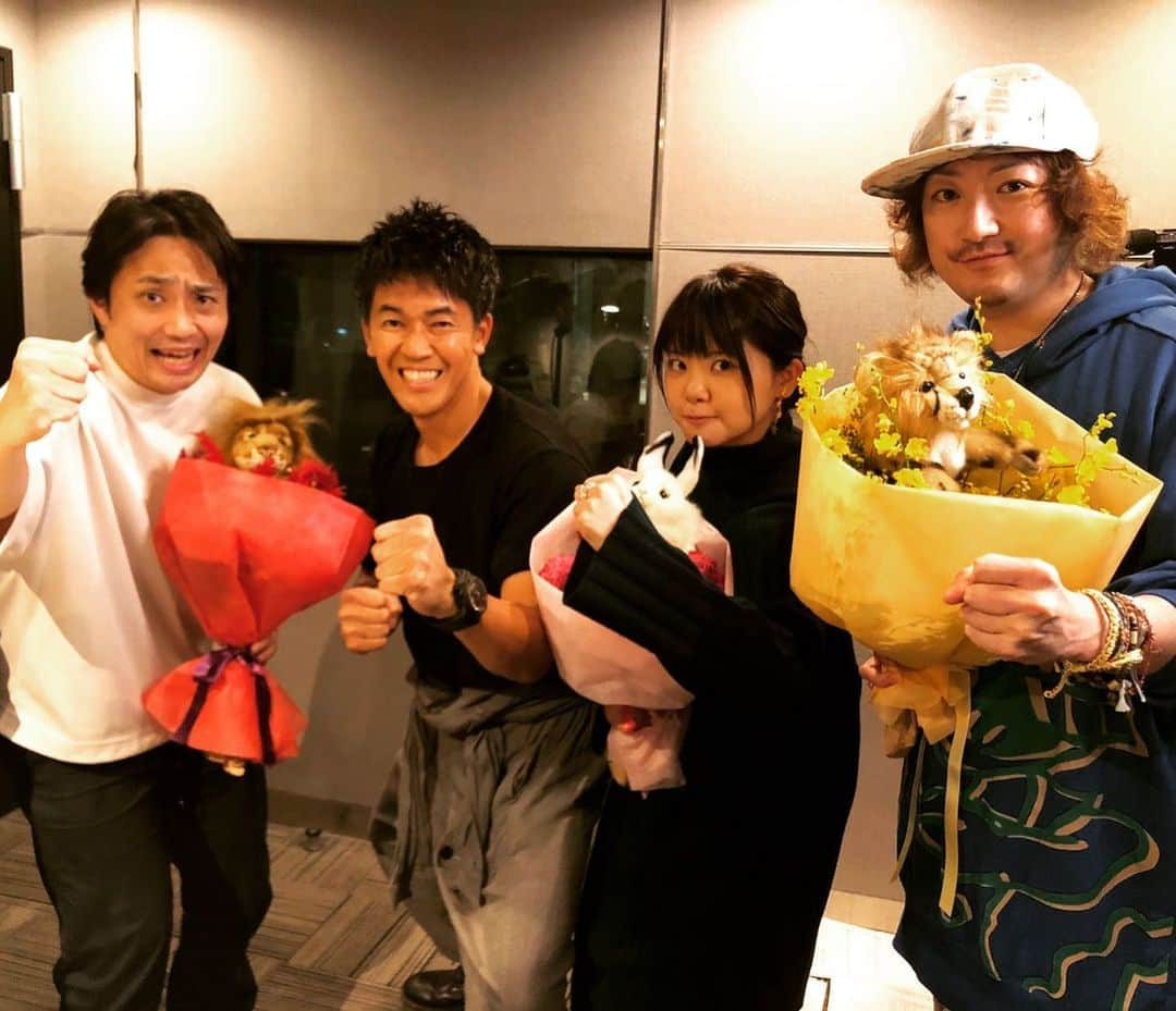 武井壮さんのインスタグラム写真 - (武井壮Instagram)「いきものがかり20周年！！ ありがとう&おめでとう！！！ #いきものがかり #なくもんか」11月4日 0時40分 - sosotakei