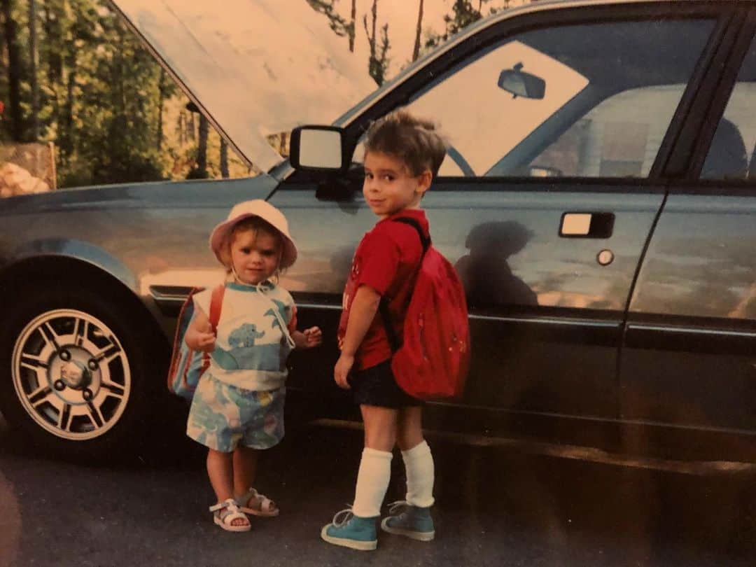 モーガン・キングのインスタグラム：「Happy Birthday Brother! I’m not sure what I would have ever done without you. There was nothing more I wanted than to be like you growing up. Thanks for teaching me fatigues were fashion, breaking my nose wrestling, teaching me to climb trees, ride a bike with no hands and bombing down hills head first on the flexible flyer in the snow. I love you @therealkingduncan」