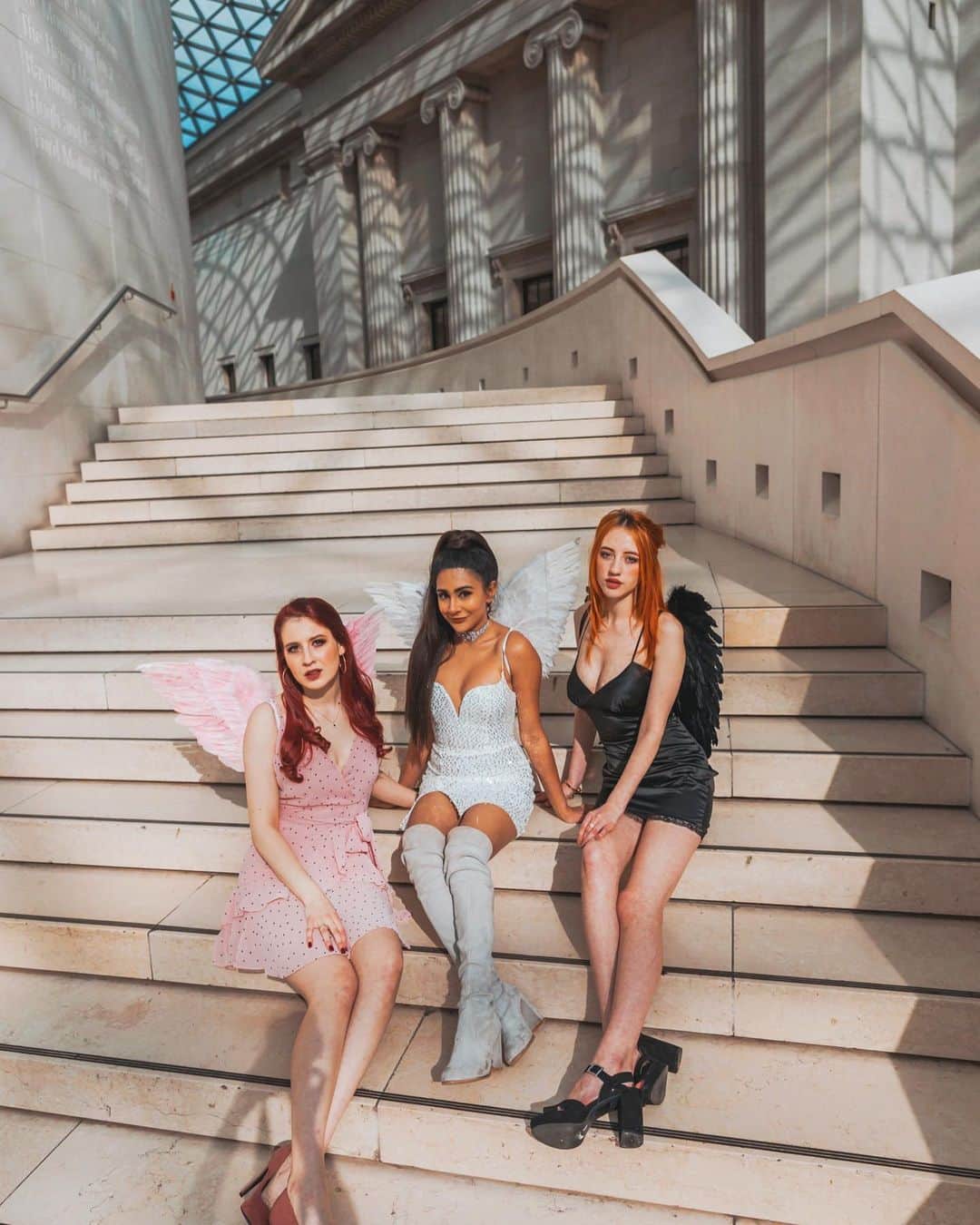 ベッキー・クルーエルのインスタグラム：「your guardian angels 💋 the most amazing day playing dress up and creating a vision with @cassiesamji and @adelicate_ 🌟 both of these girls inspire me greatly! ⁣ ⁣ You can see the very fun music video to DONT CALL ME ANGEL we created, swipe through the pics! 👉」