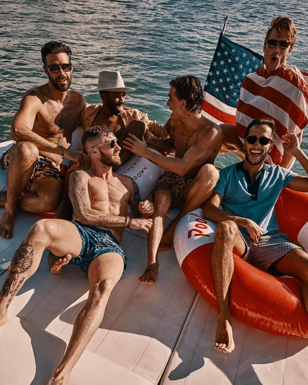 トラビス・ウォールさんのインスタグラム写真 - (トラビス・ウォールInstagram)「This weekend was one for the books #orlebarbrown #obsaroundtheworld #mandarinoriental #imafan #yachtlife #boystrip #miami #ad」11月4日 5時14分 - traviswall