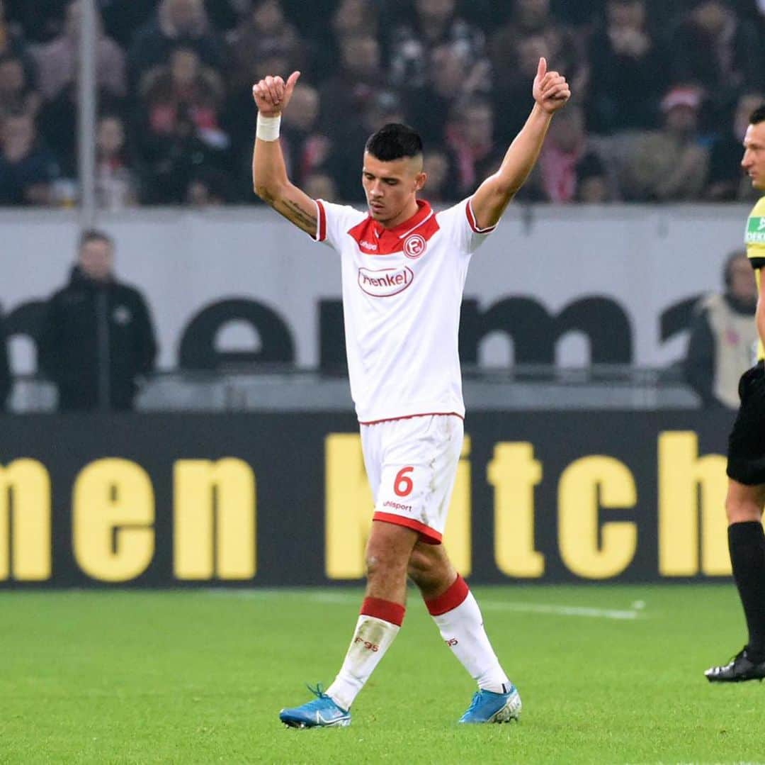 アルフレッド・モラレスのインスタグラム：「You fans made this happen!! Thank you to every single one of you for the support today!! I’m so proud of this team ⚽️❤️ @f95」