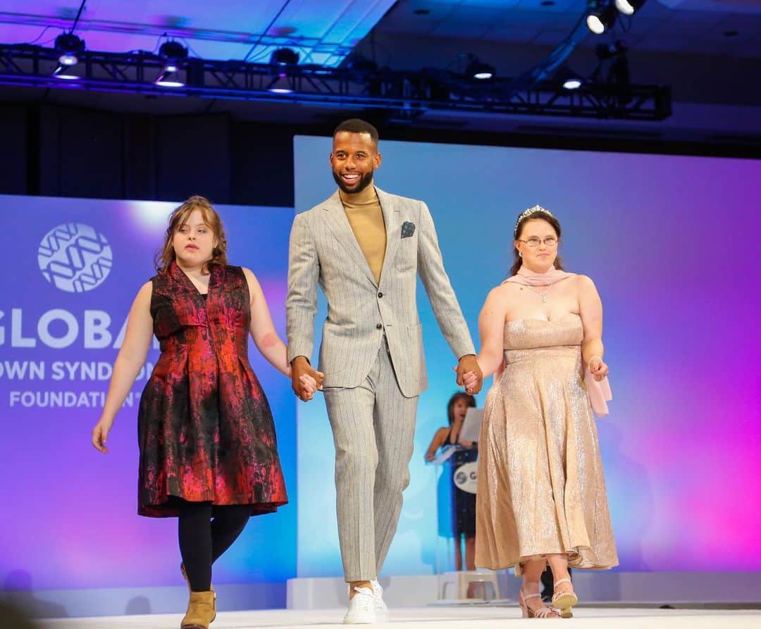 ケリーン・アコスタのインスタグラム：「Wow what a night! I had an incredible time at the Global Down Syndrome Be Beautiful Be Yourself event last night!  Thank you to everyone who came to this event, it was a honor and a truly humbling experience to be apart of it! @globaldownsyndrome #bbby2019 #globaldownsyndrome」