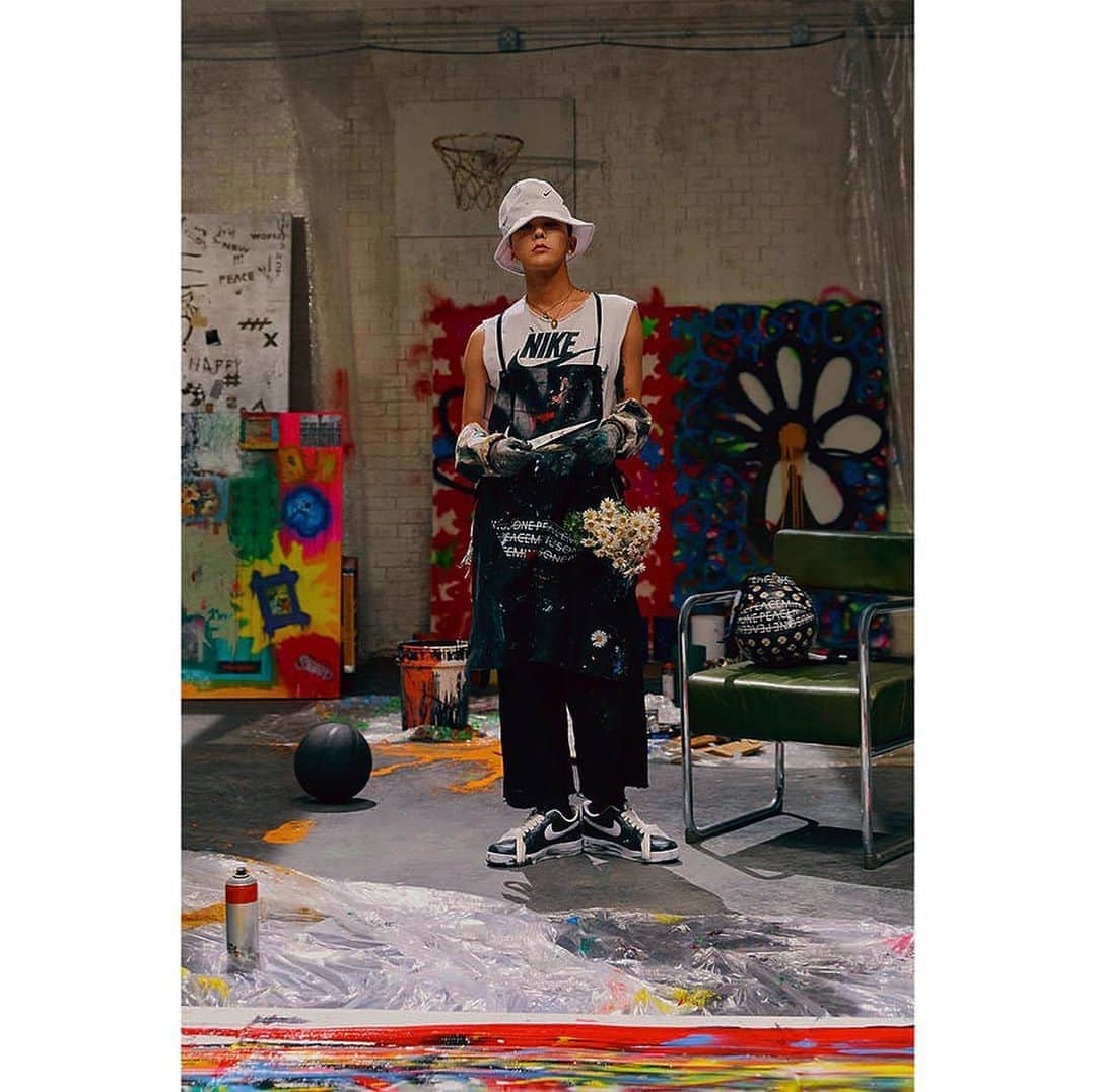 G-DRAGONのインスタグラム：「#광고 "그냥 해." -1988, 권지용」
