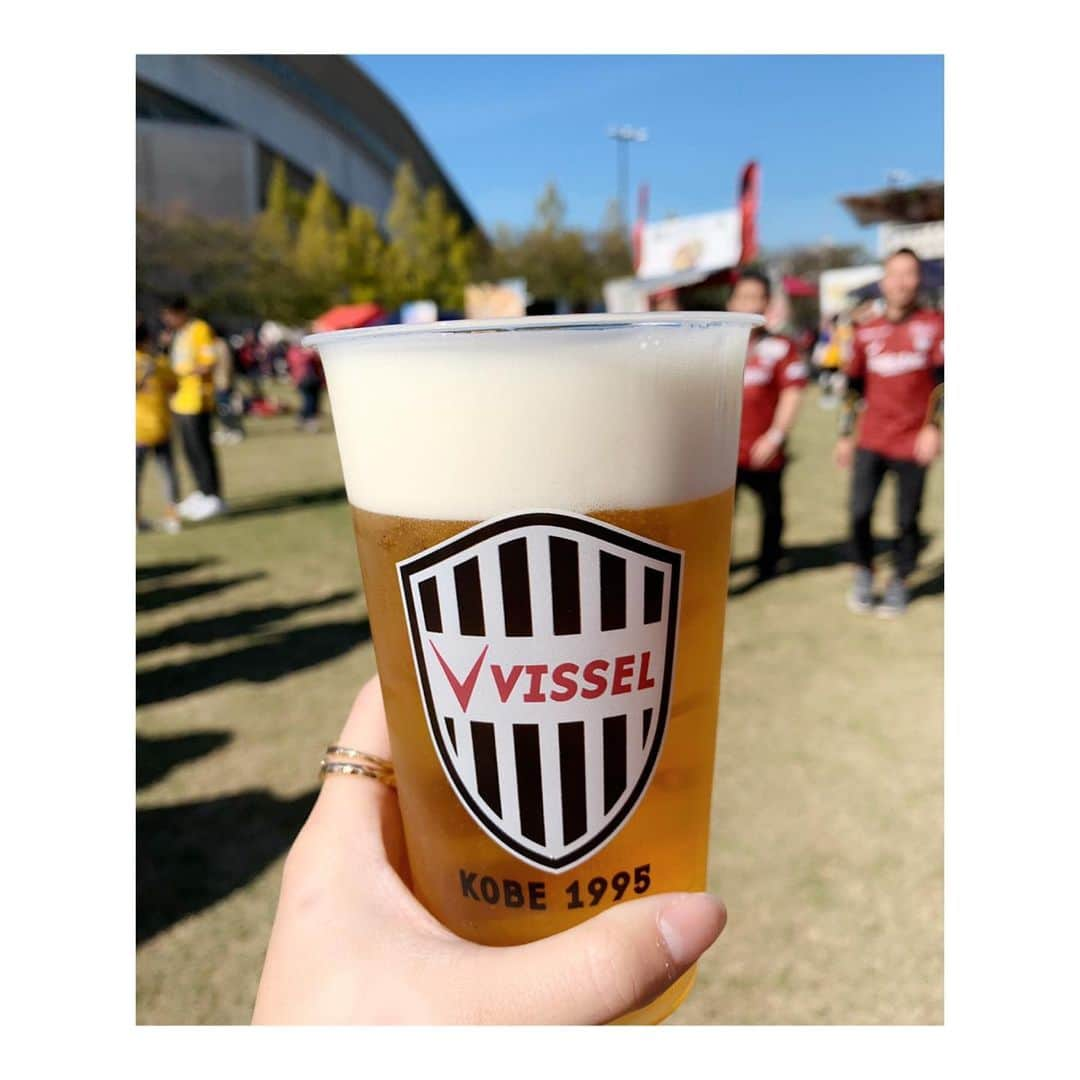 峰麻美さんのインスタグラム写真 - (峰麻美Instagram)「ビール日和🍺  #soccer #football #jleague #j1 #vegalta #vissel #サッカー #jリーグ #ベガルタ仙台 #サッカー好き女子 #ベガサポ #beer #ilovebeer #beerstagram #ビール #ビール党 #ビール部 #ビアスタグラム #ビール女子 #ビール好き女子 #ビールクズ #クズ活 #居酒屋すたじあむ神戸店」11月4日 17時15分 - asaaaaami.0702