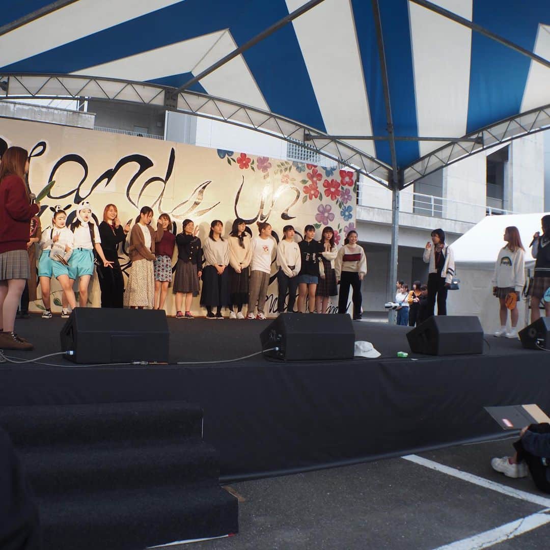 福岡女子短期大学さんのインスタグラム写真 - (福岡女子短期大学Instagram)「おはようございます。福岡女子短期大学です。昨日、一昨日開催しました学園祭では多くの方にご来場いただきありがとうございました。学園祭当日の写真を紹介します。 . #アオハル 学園祭 #みんなで　#最高の #思い出 #風早祭　#11月2日　#11月3日 #学園祭2019 #風早祭2019 #学校祭　#文化祭　#学園祭準備　#学園祭実行委員　#学祭スタッフ　#アオハル　#学祭委員  #福女短スナップ #何気ない瞬間を残したい #スナップ #スナップ写真 #bbf #bf #l4l #instalike #写真好きな人と繋がりたい #女子大生 #カメラ好きな人と繋がりたい　#過去pic」11月4日 8時59分 - fukuoka_wjc