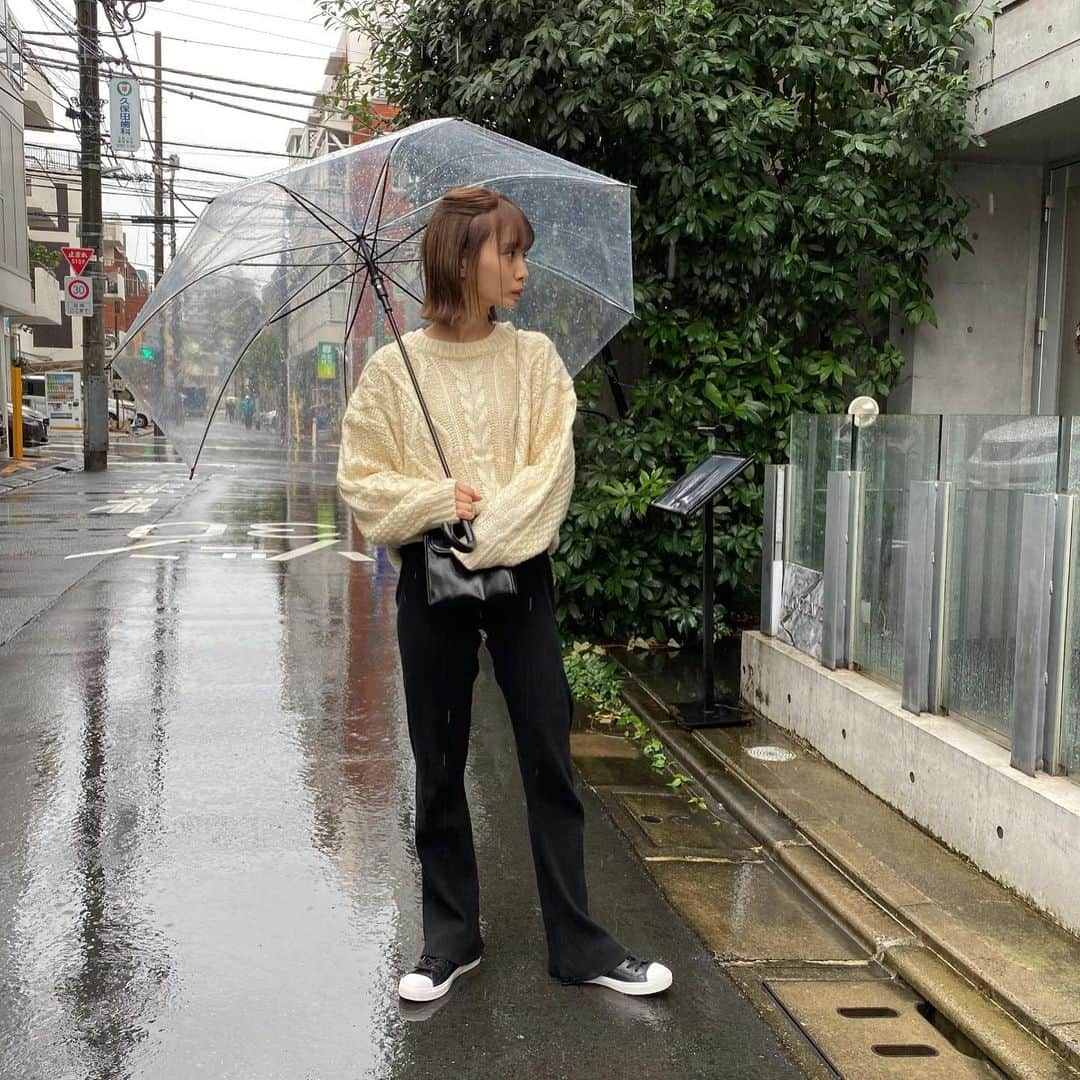 小田川エリカさんのインスタグラム写真 - (小田川エリカInstagram)「・ この前の雨の日コーデ☂️ #me#code#私服#エリカの私服#秋服」11月4日 9時30分 - 0904.erika