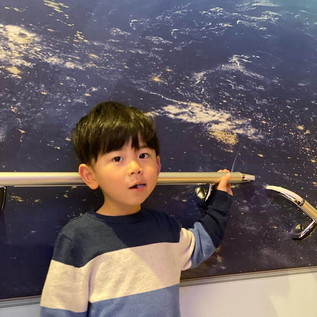 太陽チャンネルのインスタグラム：「宇宙船の旅👾👽 地球は青かった…！！」
