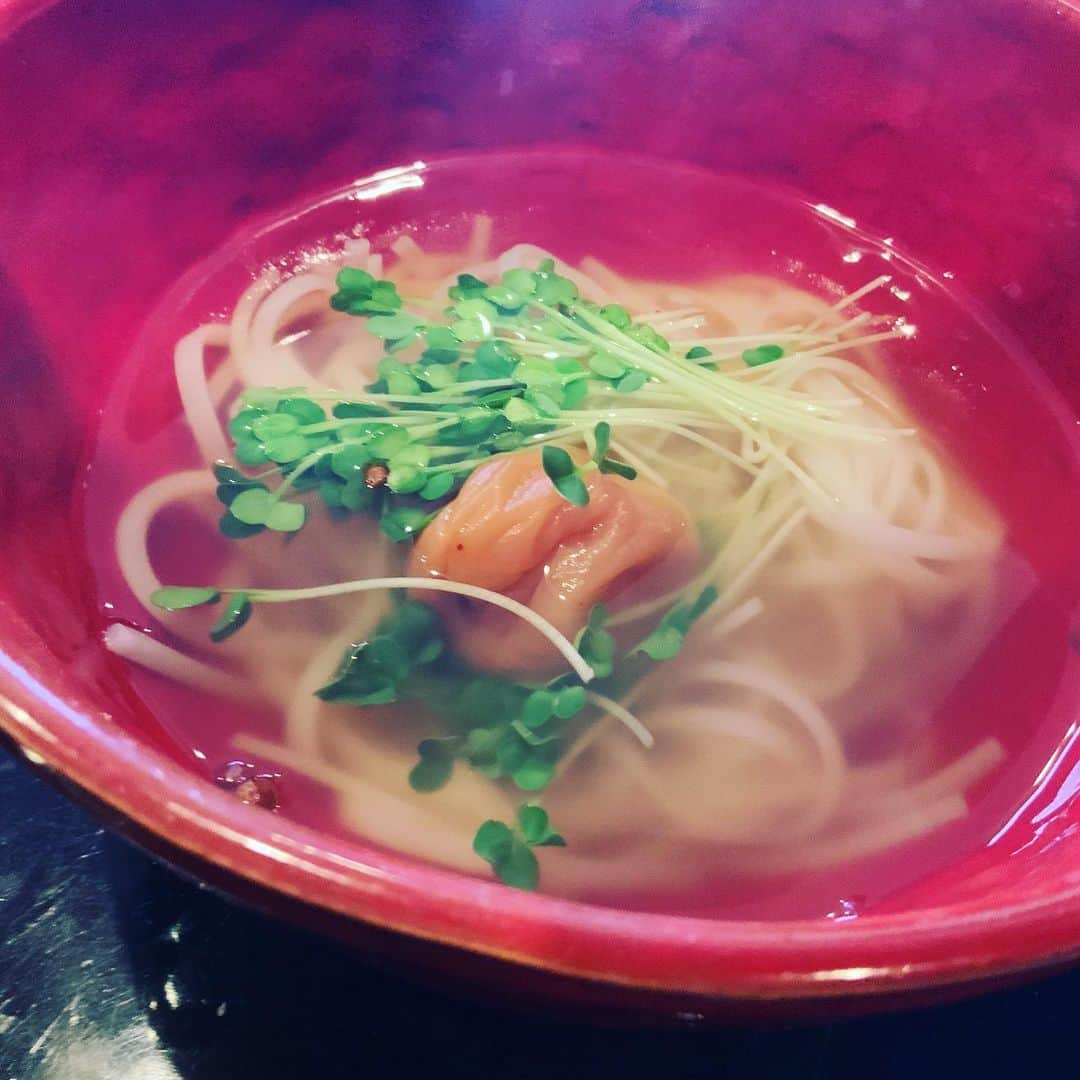 国生さゆりさんのインスタグラム写真 - (国生さゆりInstagram)「グルテンフリーのコメ麺🌾✨茹でるの簡単だし、お出汁との相性もいい✨☺️✨おすすめです🤲✨✨#こめ麺 #グルテンフリー #おつゆ #国生さゆり」11月4日 11時19分 - sayurikokusho