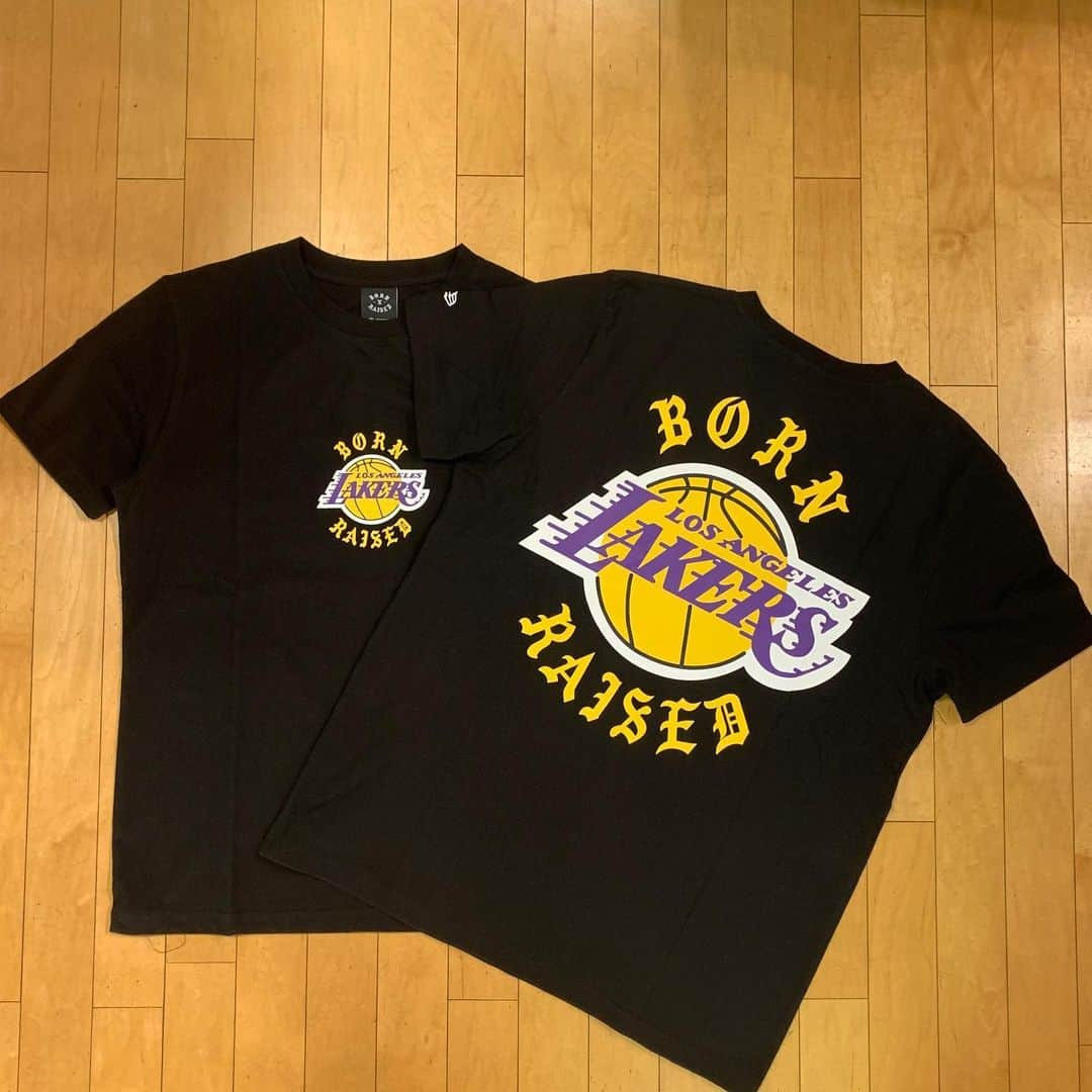 GROW AROUNDさんのインスタグラム写真 - (GROW AROUNDInstagram)「#growaroundnewarrivals 🇺🇸🔥BORN×RAISED+NEWERA+LAKERS🏀⛹️‍♂️ HOODY.T-SHIRT.CAP入荷しました💁🏾‍♂️ #growarownd  #bornxraised  #newera  #lakers  #nba」11月4日 12時15分 - growaround