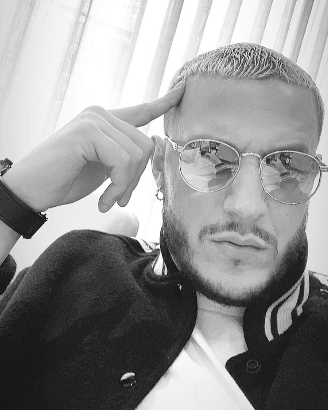 DJスネークさんのインスタグラム写真 - (DJスネークInstagram)「It’s NO-vember. Don’t ask me for shit」11月4日 12時23分 - djsnake