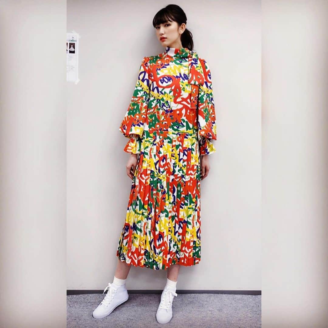 黒田瑞貴のインスタグラム：「🪐🌹👽 #fashion  #instalike #dress #ドレス #ドレメ　#doreme #shooting #japanesegirl」