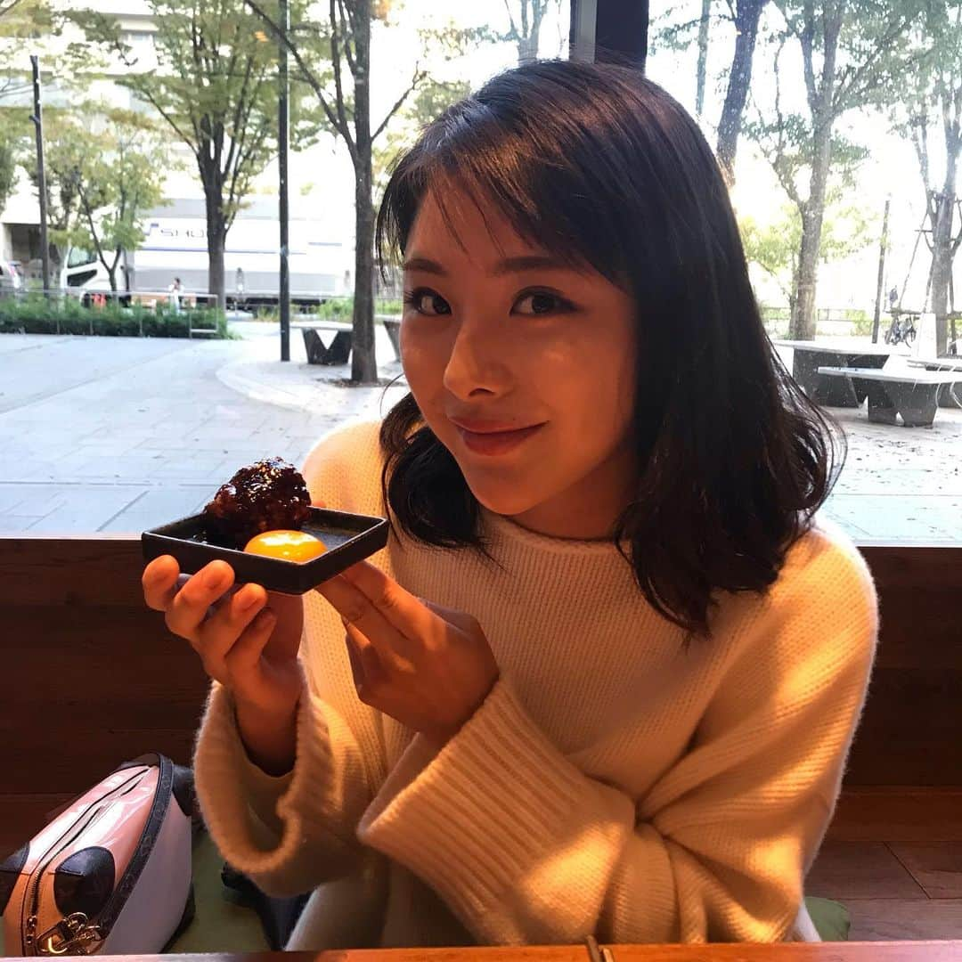 野田すみれさんのインスタグラム写真 - (野田すみれInstagram)「お肉大好き💕 . . . . . . 麹町ゴルフ⛳️ 11/22  17時半受付の 18時開始21時おわり。 .  麹町でシュミレーションイベント さむーい！のが嫌いな方！ 安定のインドアで ゴルフで対戦しませんか？ 1ブースで4人で勝ち抜き戦で 楽しみましょう👍 私もガチで勝負します♬ . . . . . ホームページにラジオの アーカイブスが載ってます^_^ 是非聞いてください🌟 . .  すみれwithラウンド  筑波国際カントリー ご一緒しませんか？ . .  ライン公式アカウントできました 登録宜しくお願いしまーす lD↓ @434qphah  URL↓ http://nav.cx/C2JStye . . . . . . . . SUMIRE-IROからも インターネットラジオで聴けるので 是非チェックして下さい☺️ . . 合わせて、12/21クリスマスチャリティーコンペも募集中です❣️ 皆さんのご応募お待ちしてます⛳️ . . ☆★☆★☆★☆★☆★☆★☆★☆★☆★☆★☆★☆★☆★ 【クリスマスチャリティーコンペ】 12月21日クリスマスチャリティーコンペ🎄♡ 白鳳カントリークラブ 募集開始しました😊❣️ . . 【すみれwithラウンド】 筑波国際ゴルフ倶楽部 11月、12月も募集開始しました❣️ よろしくお願いします🥺 .. 【YouTube】 Youtubeも始めました❤️チャンネル登録してね♡ https://youtu.be/0pBLyKkQQlI .. 【Twitter】 ラジオ番組公式ツイッターオープン♡  私がパーソナリティーを務めるラジオ番組 (ミルキースマイルSUMIRE-IRO)の 公式ツイッターがオープンしました😊 質問やリクエスト、応援メッセージは 公式ツイッターから募集しています😊 みんなフォローしてください♡ 公式ツイッターアカウントはこちら💁‍♀️ URL:https://twitter.com/sumireiro_834/ twitterID:@sumireiro_834❤️ .. 【WEBサイト】 詳しい情報は公式サイトをチェックしてね🌟 公式サイト「SUMIRE-IRO」 URL:https://sumire-iro.com リンクはプロフィール欄に設置してますよ🌟 .. #SUMIREIRO #sumirepremiumfamily  #クリスマスチャリティーコンペ #すみれwithラウンド ☆★☆★☆★☆★☆★☆★☆★☆★☆★☆★☆★☆★☆★」11月4日 15時37分 - sumire0208