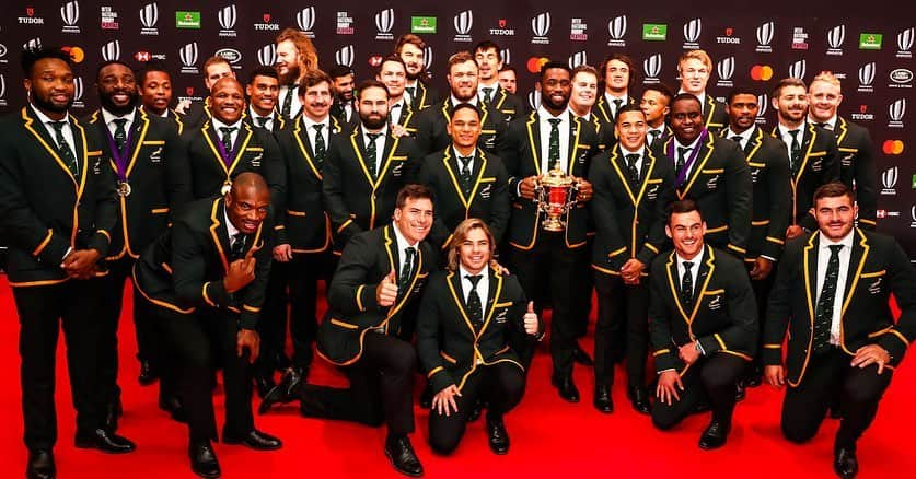 ラグビー南アフリカ代表さんのインスタグラム写真 - (ラグビー南アフリカ代表Instagram)「💥 ICYMI - Awards for (South) Africa 🏆 Well done Boks, Rassie and Pieter-Steph 🇿🇦 Flying the flag on the world stage  #StrongerTogether #WorldRugbyAwards」11月4日 18時37分 - bokrugby