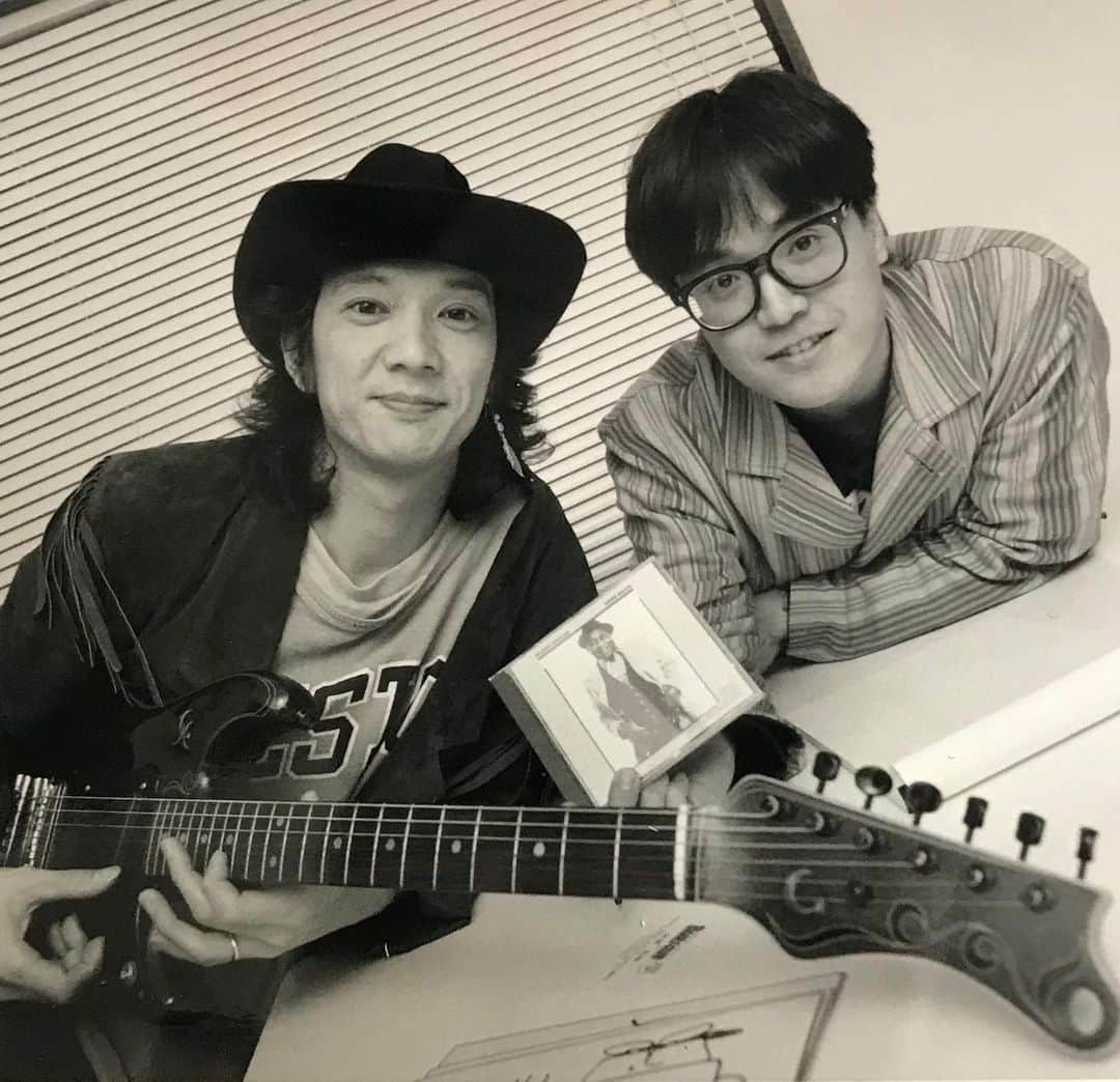 江口寿史のインスタグラム：「同い年対談の時のCharさんとおれ。1990年頃。」