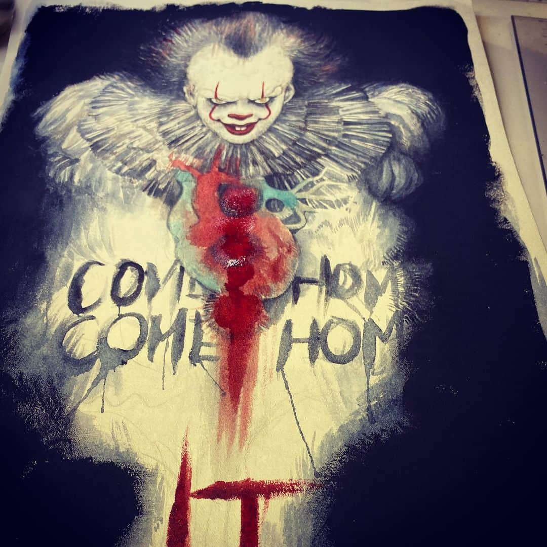 ヒグチユウコさんのインスタグラム写真 - (ヒグチユウコInstagram)「#itchapter2 作品描かせていただきました。🤡が怖い人はみないほうがいいかも。 #ペニーワイズ　#pennywise #stevenking」11月4日 19時18分 - yukohiguchi3