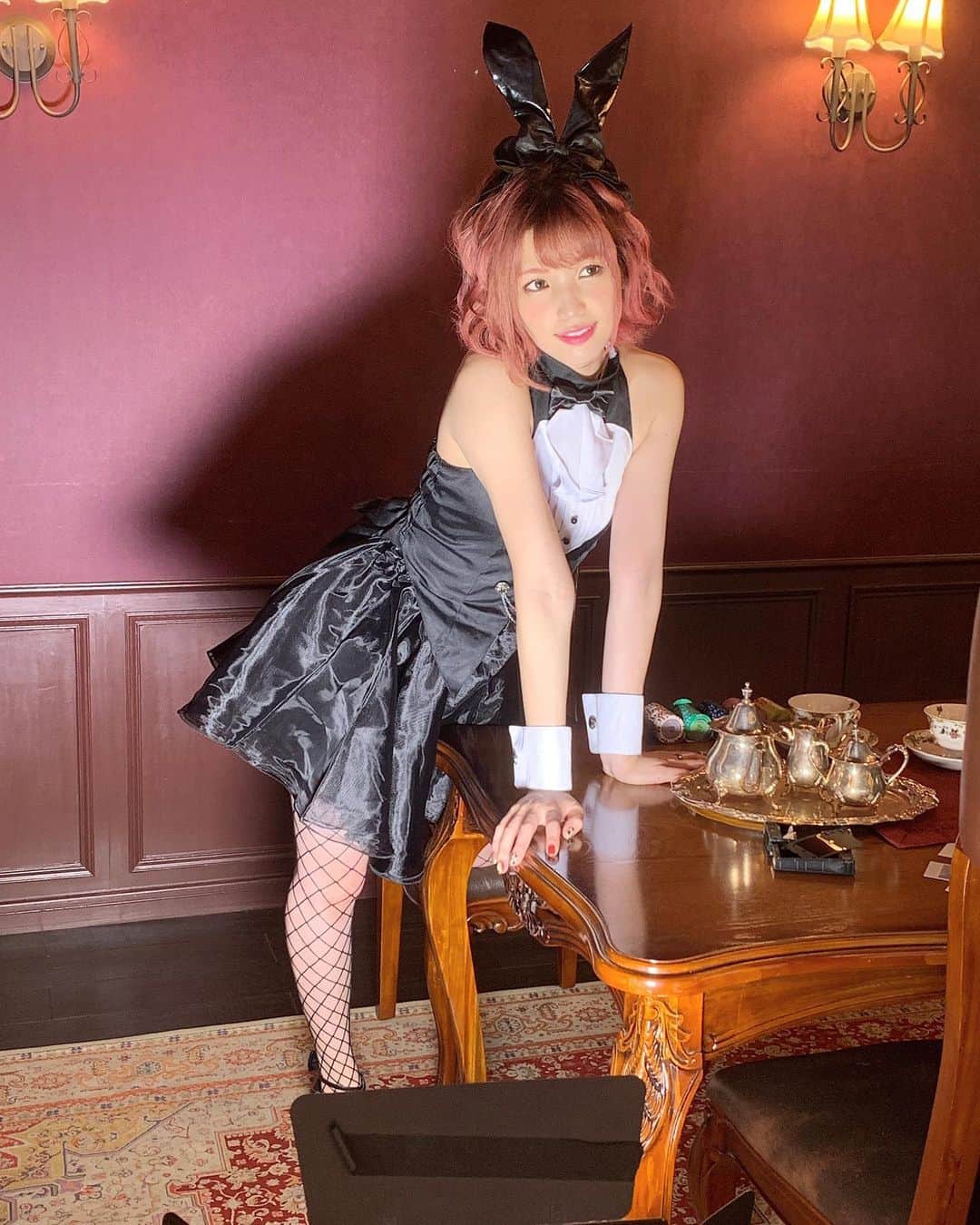 のインスタグラム：「今日はカメラマンさんに褒められるくらい顔面の調子が良かったです(｀･ω･´)ﾌﾝｽ. 今回のコンセプトはバニーちゃん🐇. . 11/30 秋葉原ディアステージにて #まひるたん2019 やります🐇. 超絶可愛い写真になったし、参加メンバー最強なのでめたんこ楽しみにしててください♥. . . #沢山褒められて育ちました #みんなのおかげで何回目か分からない生誕だっ #ぶりっ子は最強 #可愛い  #は作れる #バニーガール #バニーちゃん #秋葉原ディアステージ #まひるたん2019 #めっちゃわき出てます #くるみざわわきる #カメラマンさんのネーミングセンスのなさ #🤣 #bunnygirl #bunny #birthday  #akihabara #秋葉原ディアステージ」