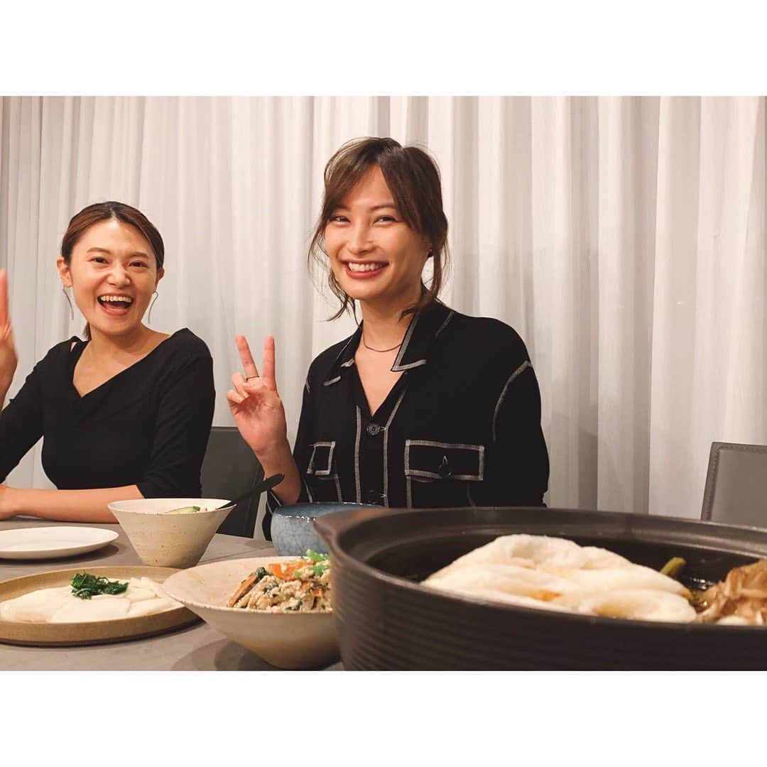 佐々木希さんのインスタグラム写真 - (佐々木希Instagram)「きりたんぽ鍋を一緒に 食べたのは、あや&なお✌️ なおちゃんのお母さんが 秋田の鰰（はたはた）も送ってくれて今年初の鰰を食する事が出来ました😆 鰰のぶりこも、たーっぷり入っていて贅沢！美味しい！！！ ほっこりな会でした❤︎ #きりたんぽ #きりたんぽ鍋 #いつもの人々」11月4日 19時41分 - nozomisasaki_official