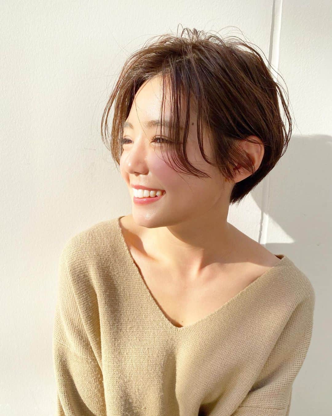 しばたあやなさんのインスタグラム写真 しばたあやなinstagram センターパート かわいい ハンサムショート女子 ハンサムショート ショートヘア 刈り上げショート 刈り上げショート女子 ベリーショート ベリーショート女子 イケメン女子 ハイトーンショート