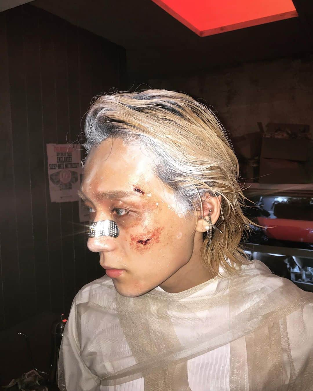 イドンさんのインスタグラム写真 - (イドンInstagram)「tomorrow -6PM」11月4日 20時29分 - hyojong_1994