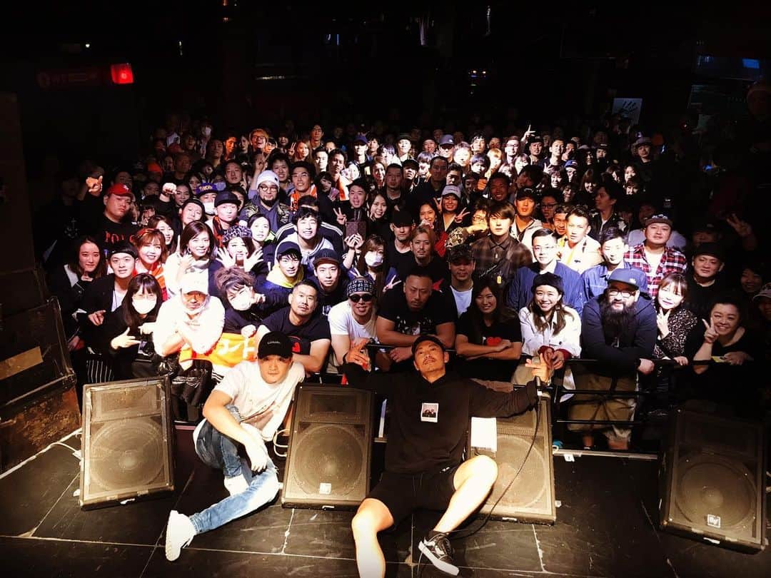 般若のインスタグラム：「JAPAN TOUR 3日間みんなありがとう！ 遠くから来てくれた人ありがとう！ @zeebra_news @norikiyomegane  @yellowbucks_tttg #creepynuts  参加してくれた事、心から感謝してます。 また会おう！」
