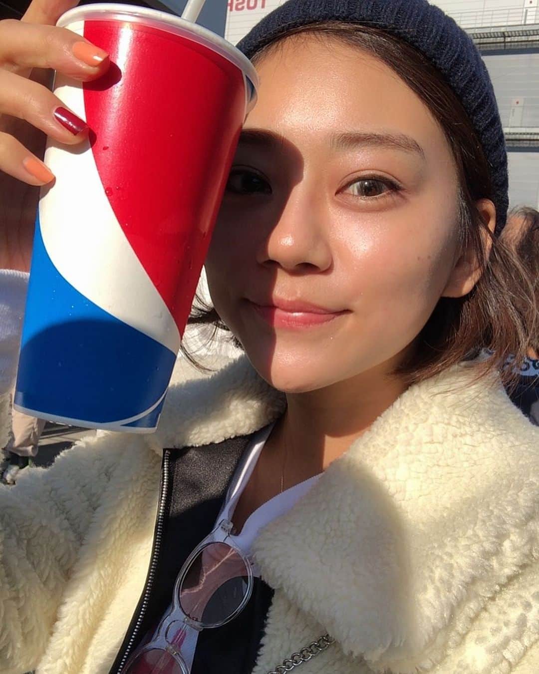 のインスタグラム：「🍨🥤 #paulandjoe の下地クリーム一本でぐっ👌🏼💜」