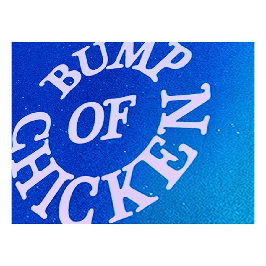 のインスタグラム：「💙 自慢していい？  最前列だったの ・ #bumpofchicken  #auroraark  #最高 #ほんとに最高 #自撮りはいつだって下手 #一生忘れない」