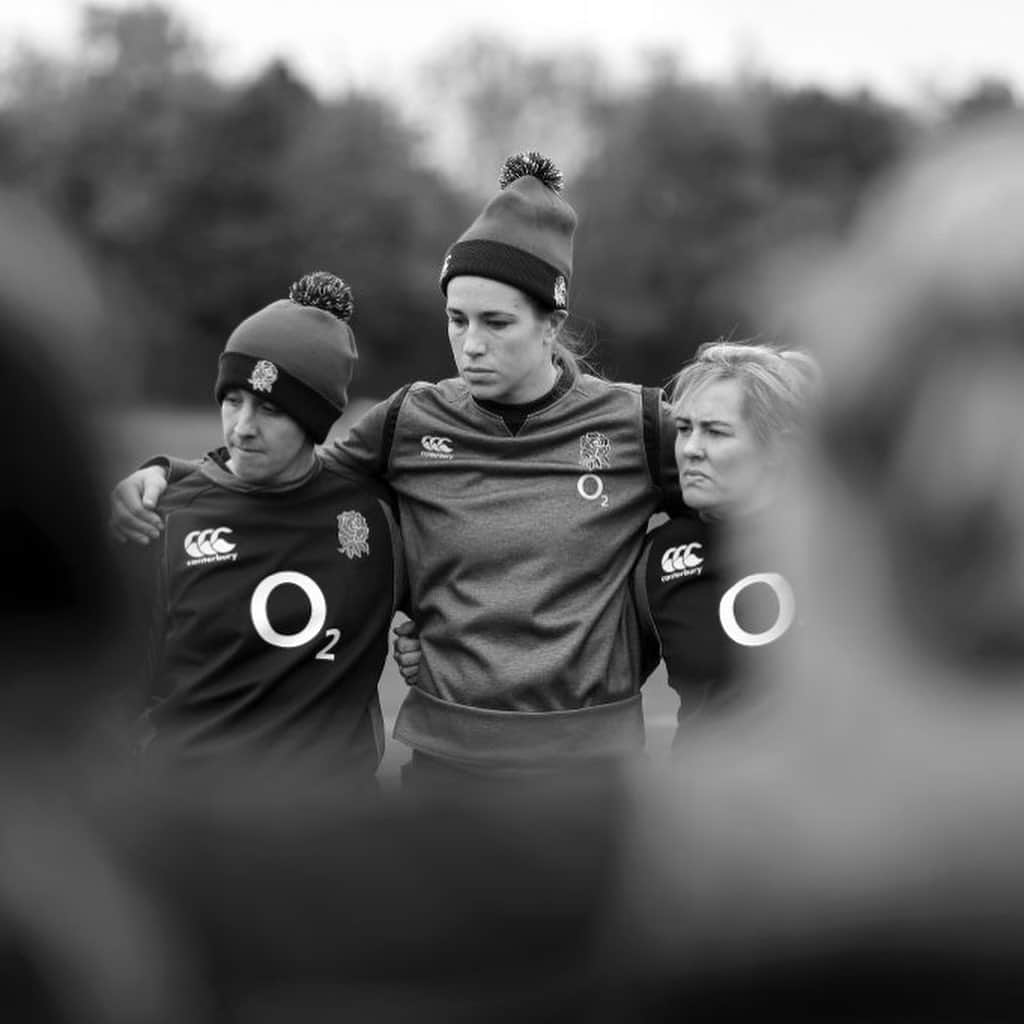 ラグビーイングランド代表さんのインスタグラム写真 - (ラグビーイングランド代表Instagram)「The #RedRoses are back in camp and building up to facing France this Saturday in Clermont. . K.O 13:10 GMT, LIVE on @skysports 📲 . #Rugby #RugbyGram #RugbyWomen #SendHerVictorious」11月4日 21時54分 - englandrugby
